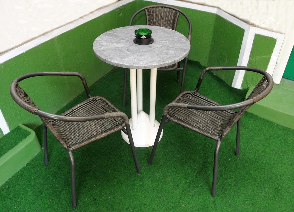 Apartment Orange Purple Blue Zagreb Phòng bức ảnh
